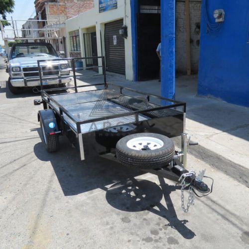 Remolque para moto o cuatrimoto con piso de aluminio