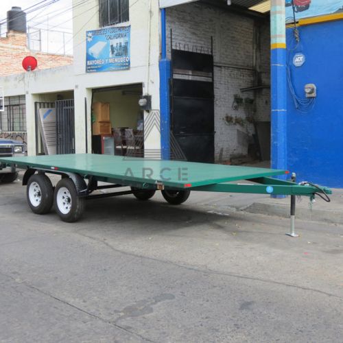 Remolque tipo plataforma de cama alta sin bordes ni topes
