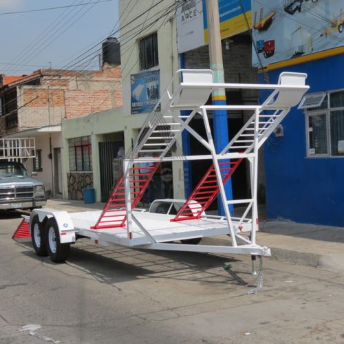 Remolque tipo plataforma de diseño especial para transporte de dos RZR a dos colores